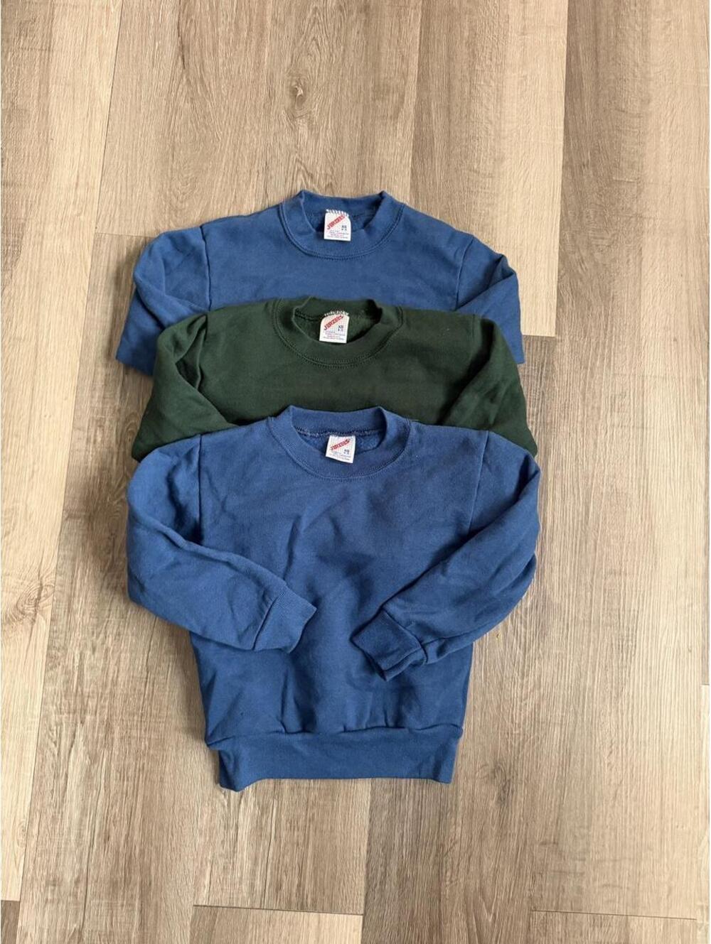 Bundle of 3 vintage Jerzees crewneck sweatshirts in sz 4-5 kids